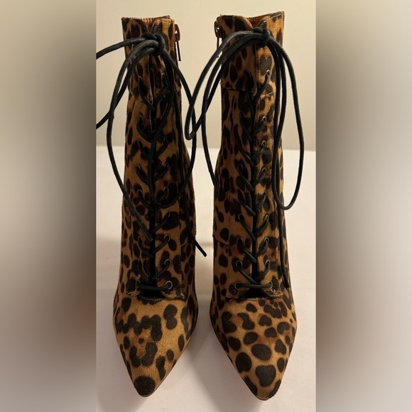Olivia Jaymes Pointed Toe Cheetah Lace Up High Heel Stiletto Ankle Boot Size 9M - Picture 5 of 10